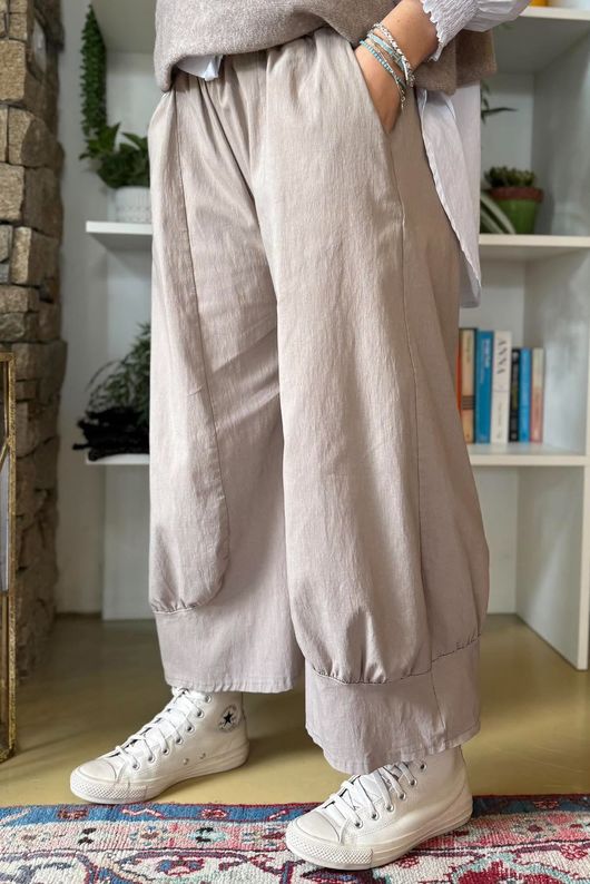 Bennie Quirky Barrel Pant Mocha